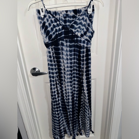 Tie neck tie dye crop cami top and split thigh skirt set - Picture 3 of 4